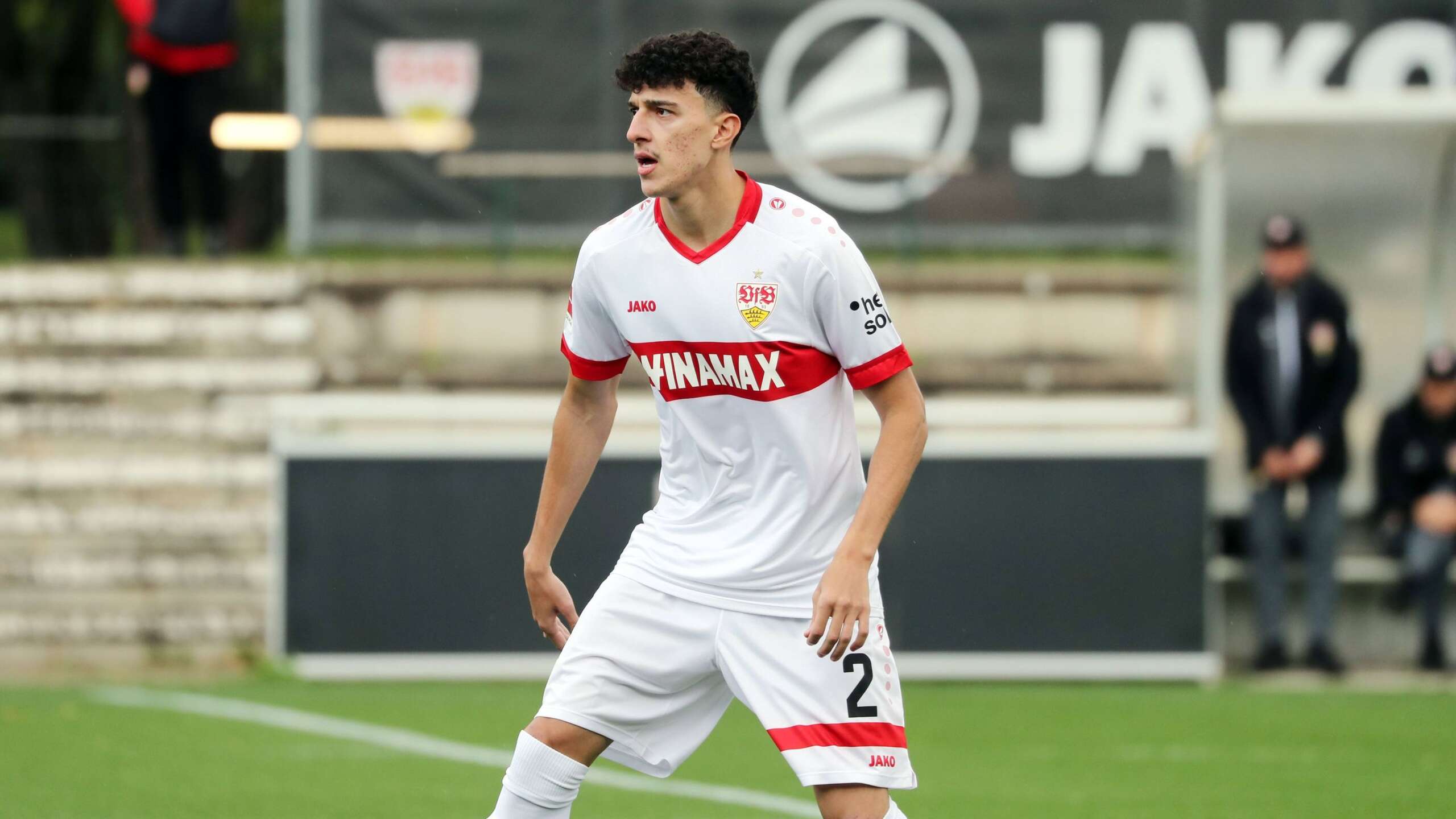 Hoeneß lobt und bremst bei AlDakhil Auf langer Strecke nicht zu überrennen Realtime Scores